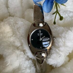 NEW Citizen Quartz Women Bangle Wristwatch Oval Black Dial Silver Base Metal